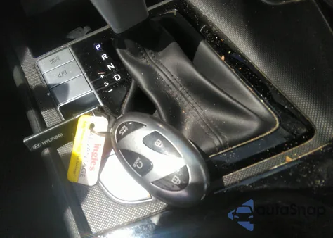 2024 Hyundai Elantra Sel z USA, uszkodzony, nr VIN KMHLS4DG1RU708765